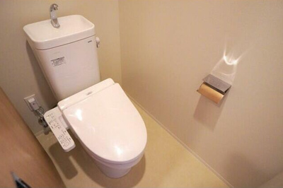 【トイレ】 | ルフォンプログレ中野坂上 | 温水洗浄便座。