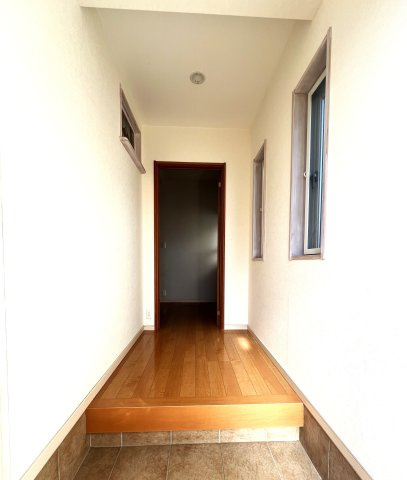 米子市旗ヶ崎7丁目　中古住宅の玄関