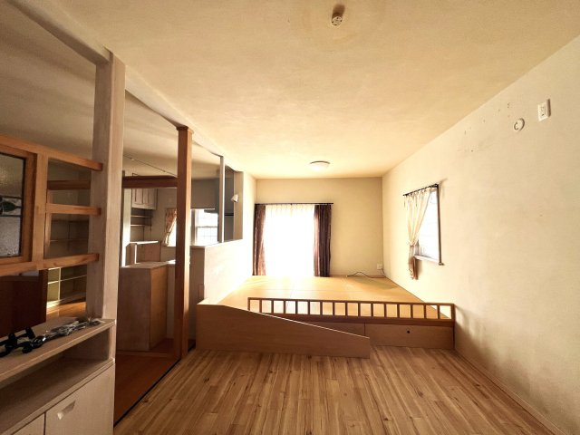 米子市旗ヶ崎7丁目　中古住宅の居間・リビング