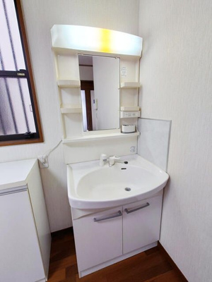 【洗面所】 | フロイデ上原Ⅱ | 使いやすい洗面所です