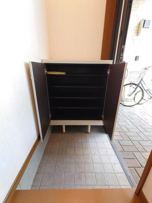 【玄関】 | フロイデ上原Ⅱ | シンプルで使いやすい玄関です