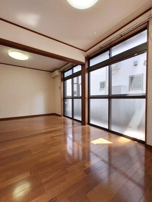 【洋室】 | フロイデ上原Ⅱ | 落ち着いた色調の洋室です