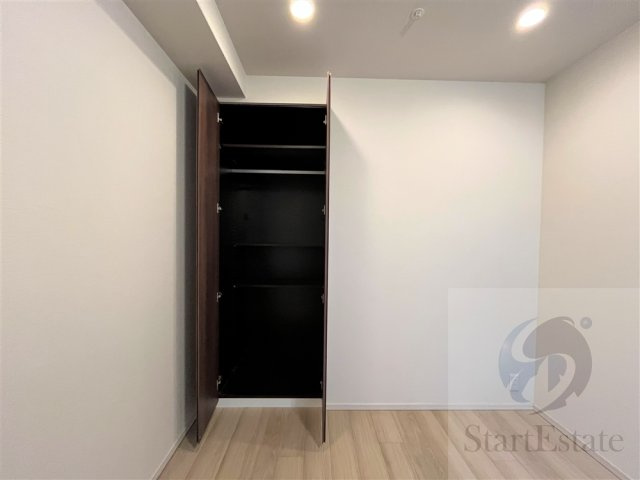 【収納】 | プラウドタワー北浜 | 賃貸借契約前のお部屋の画像になります。