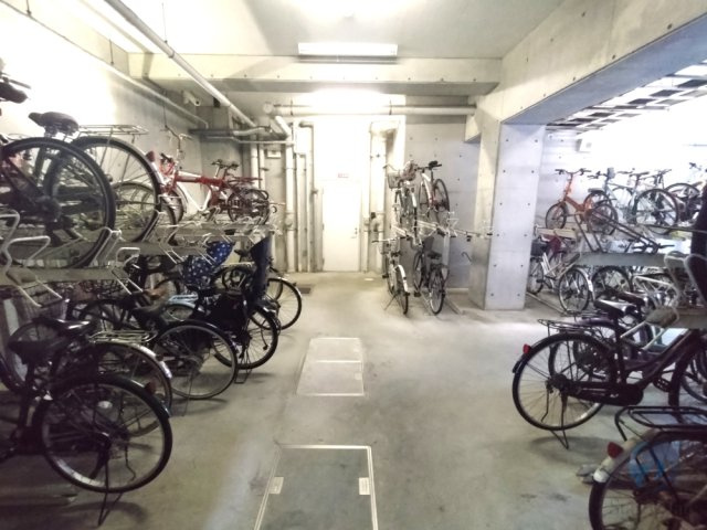 【駐輪場】の画像