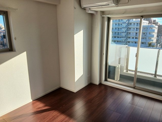 船橋市山野町の賃貸マンションの居間・リビング