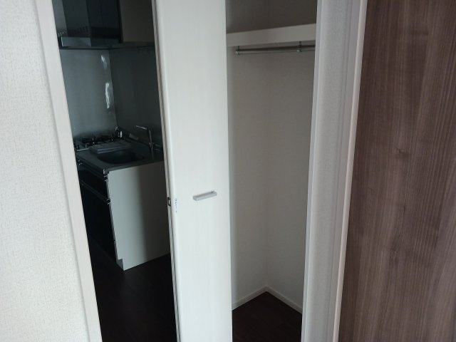 船橋市山野町の賃貸マンションの収納