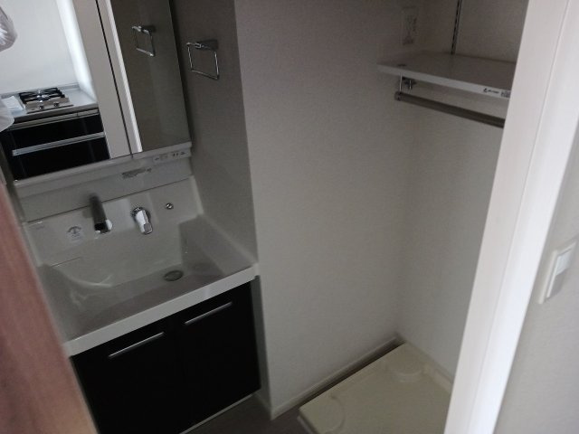 船橋市山野町の賃貸マンションの洗面所