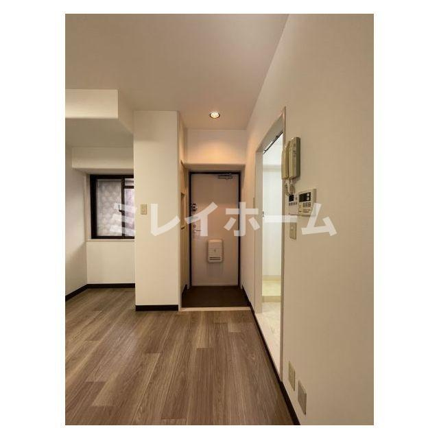 ガーデンヒルズ壱番館の玄関