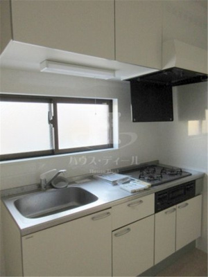 【キッチン】 | 王子ハイツ | コンパクトなキッチンで掃除もラクラク