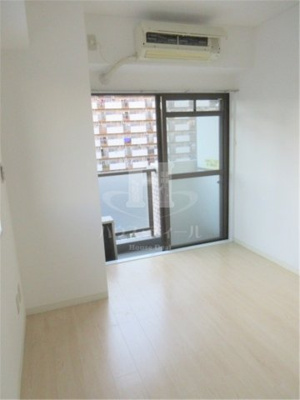 【寝室】 | 王子ハイツ | ゆとりの広さです