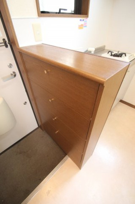 【収納】 | リバージュ宮前 | ※同建物ほかのお部屋の写真です。