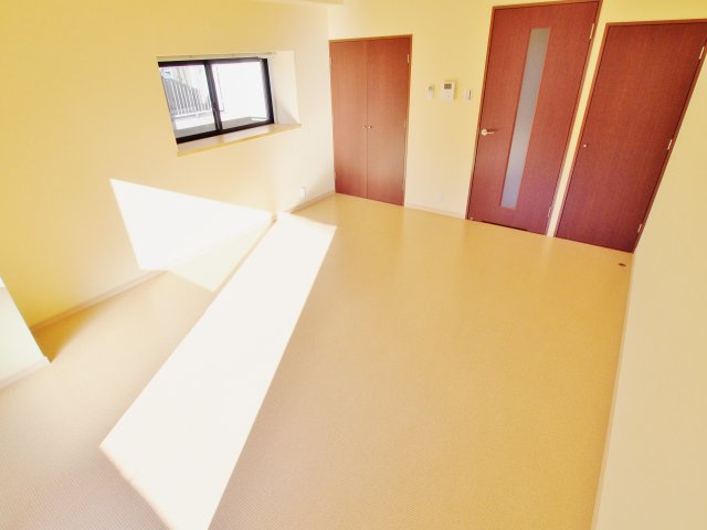 安芸郡海田町南堀川町の賃貸マンションの洋室