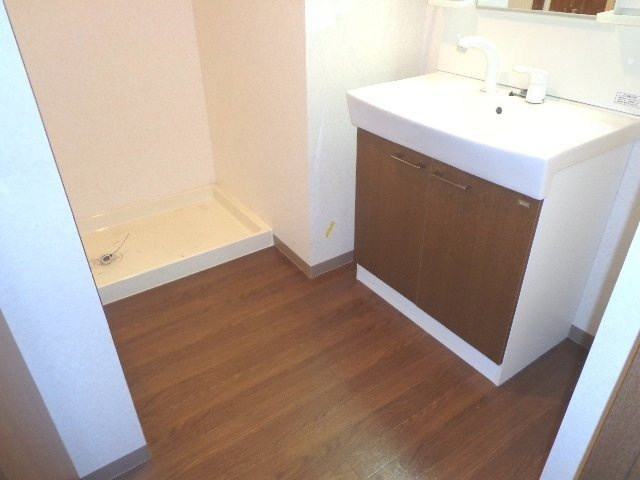 ウィング清水山の洗面所