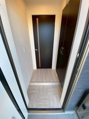 【玄関】 | ※同タイプ物件のお写真です。