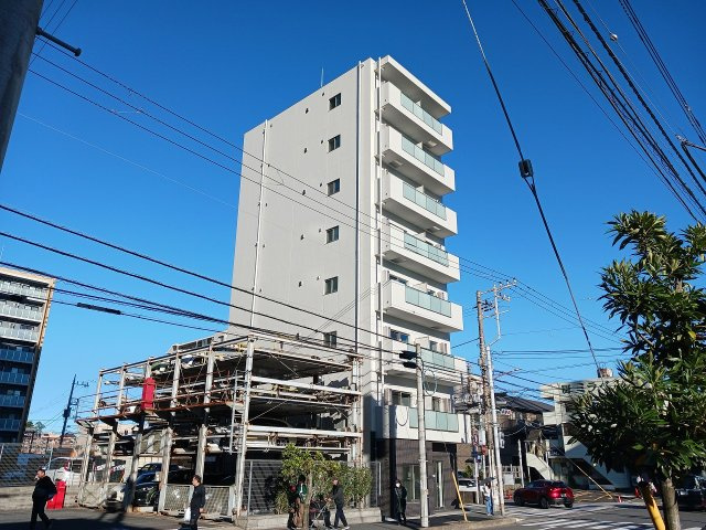 船橋市山野町の賃貸マンションの外観