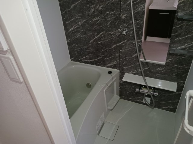 船橋市山野町の賃貸マンションの浴室