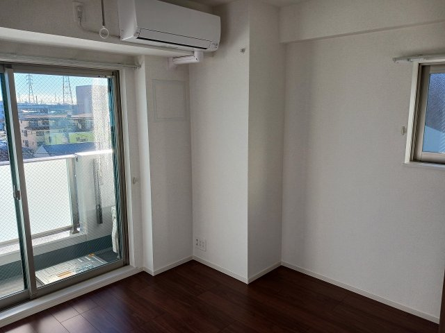 船橋市山野町の賃貸マンションの洋室