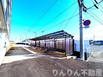 【駐車場】 | ハミングヴィレッジ | 車をお持ちの方に嬉しい駐車場付きの物件です