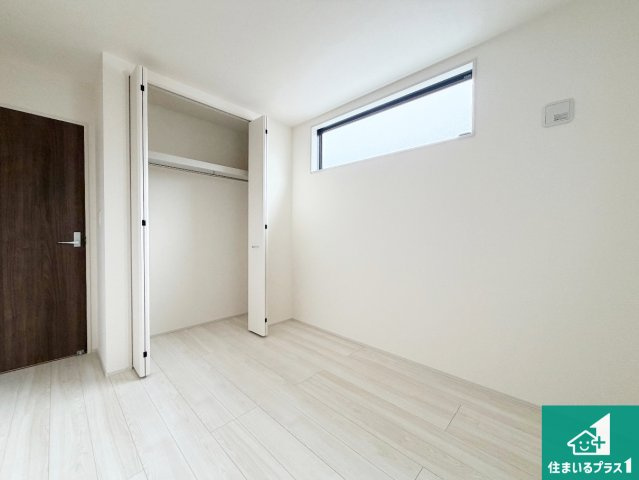 姫路市勝原区山戸　第3期　新築一戸建ての洋室|収納スペースが充実しているので子供の成長に合わせてたくさん収納ができます！家族構成に合わせた様々な活用ができる収納！