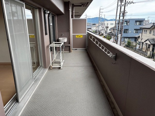 エンブルネクスト藤枝のバルコニー