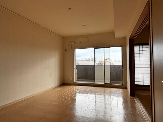 エンブルネクスト藤枝の居間・リビング