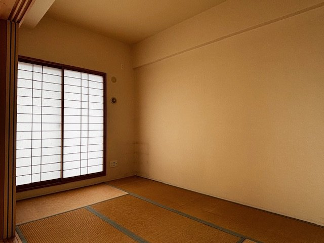 エンブルネクスト藤枝の和室