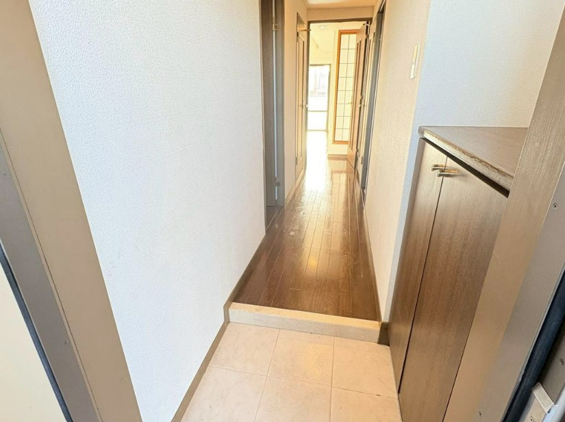 ライオンズマンション新座の玄関