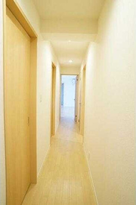 【玄関】 | アヴェニール コート | 玄関