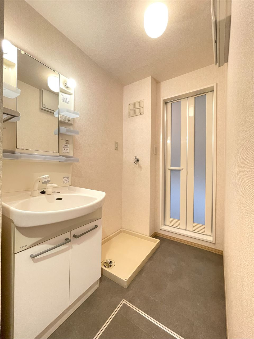 ディアコートBの洗面所|※写真は別室のため、現況と相違がございます。