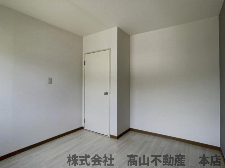 ドミール赤間苑の洋室