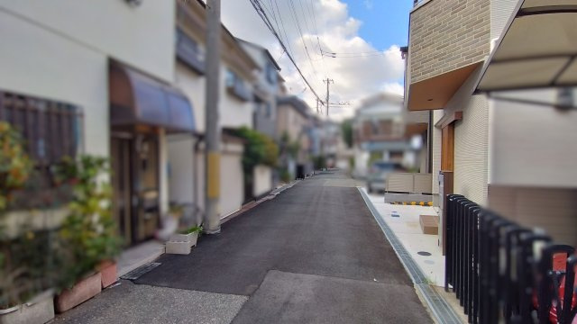 尼崎市浜　新築戸建の前面道路含む現地写真