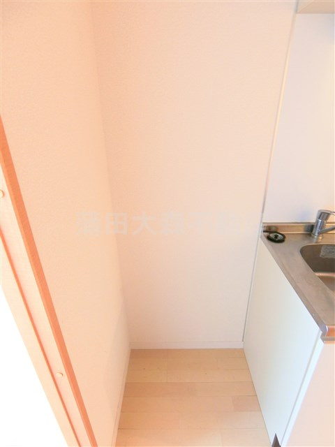 スカイコート武蔵新田のキッチン|冷蔵庫置き場