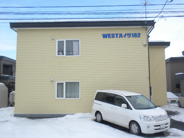 ウエストハイツ182の外観