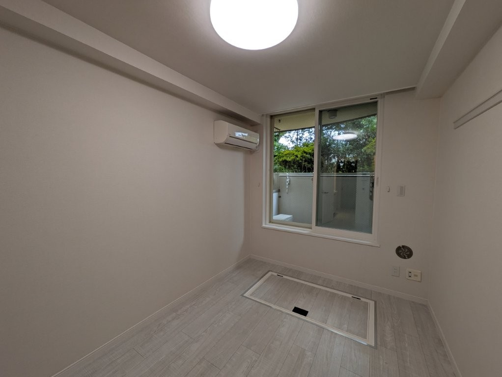 武蔵野市関前５丁目の賃貸マンションの洋室