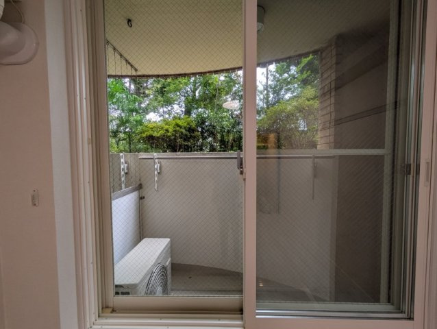 武蔵野市関前５丁目の賃貸マンションのバルコニー