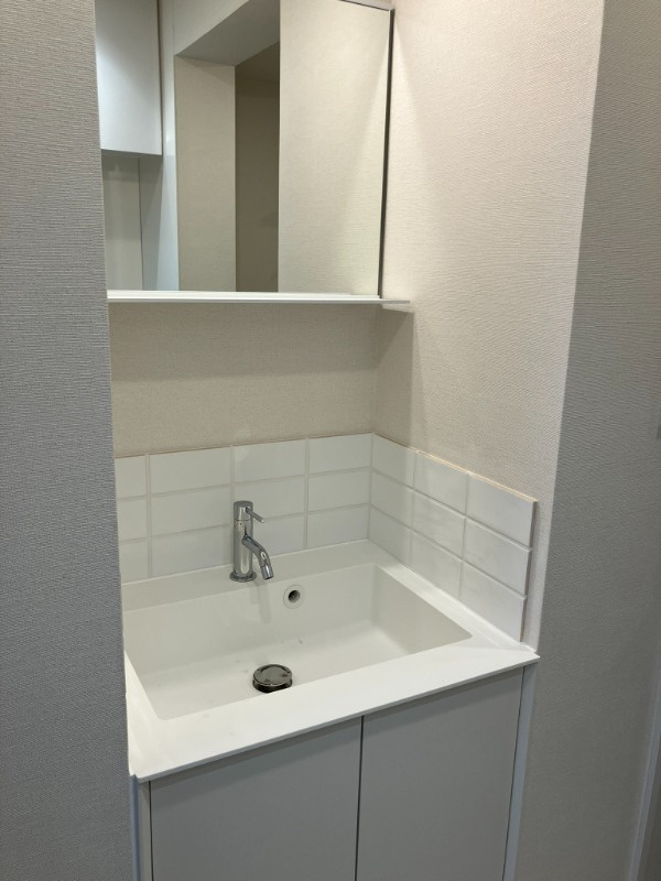 武蔵野市関前５丁目の賃貸マンションの洗面所