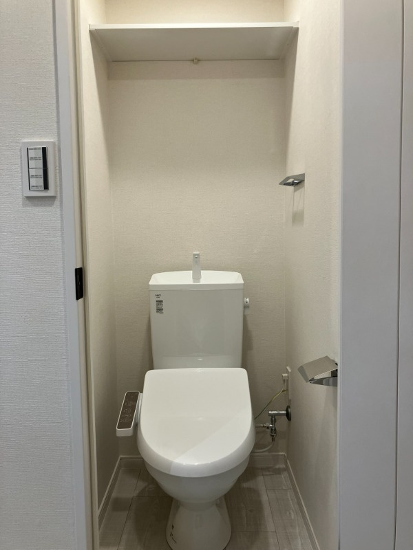 武蔵野市関前５丁目の賃貸マンションのトイレ