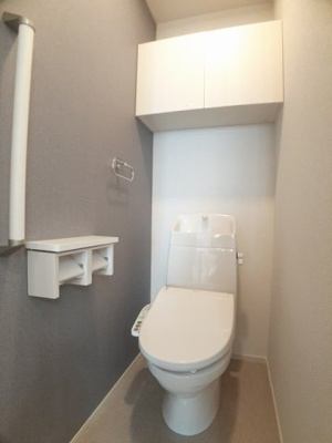 【トイレ】 | ゲミューゼガルテンⅠ | 落ち着いた色調のトイレです