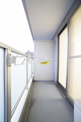 【バルコニー】 | リブリ・エレメント | ※同物件・反転タイプの写真です。