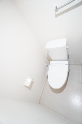 【トイレ】 | リブリ・エレメント | ※同物件・反転タイプの写真です。