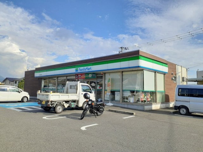 【周辺】 | ニューシティＭＯＲＩⅡ | ファミリーマート岩出川尻店様まで650m