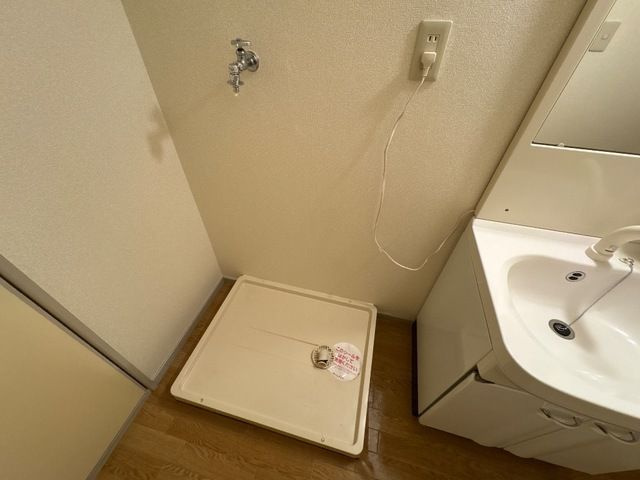 エスポアロイヤルの設備|洗濯機置き場です