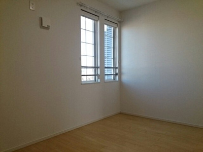 【内装】 | セレーノⅠ | 明るい色調の室内です