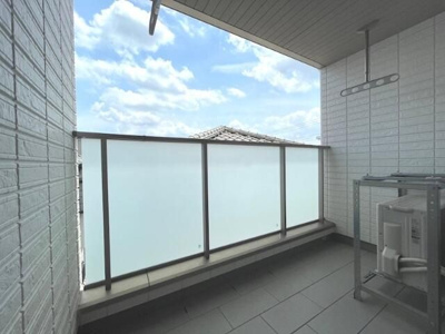 【バルコニー】 | メゾン高階北 | お洗濯にも便利なバルコニー付き