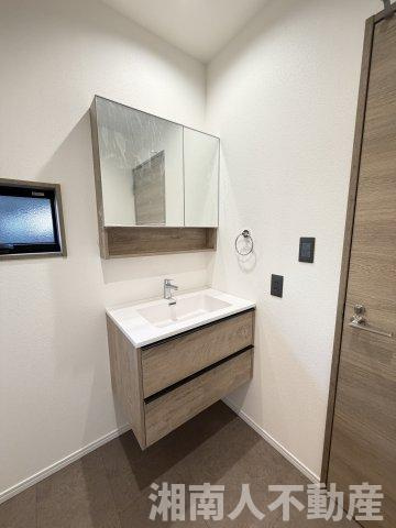 逗子市池子３丁目５９８－７４新築戸建ての独立洗面台|独立洗面台あり、毎朝おしゃれに忙しい女性の方におすすめです