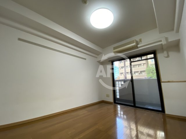 プレサンス同心アーバンステージの居間・リビング|プレサンス同心アーバンステージ　洋室