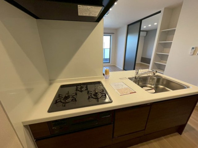 【キッチン】 | Ｈｉｇｈｎｅｓｓ本郷町 | ※同物件別室参考写真