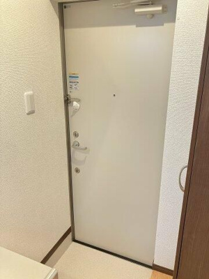 【玄関】 | グリアーレ | 明るい玄関です