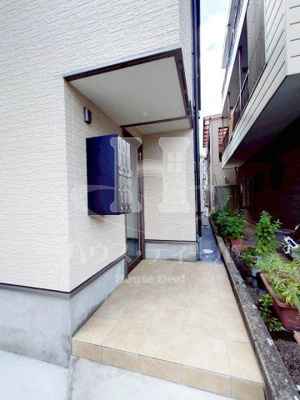 【エントランス】 | グリアーレ | 落ち着いたエントランスです