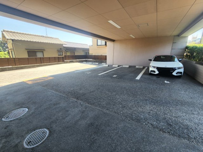 【駐車場】 | アージュ古江東 | 駐車場1台継承可能